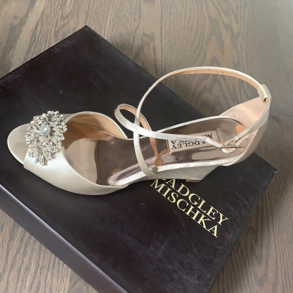 Badgley Mischka Wedding Shoes-Worn one time - Picture 3 of 6